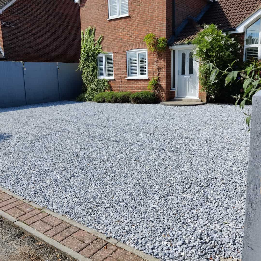 Gravel driveway installers near Surrey